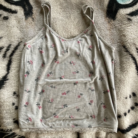 *Sold* Target Floral print cami size M/L - Picture 1 of 4